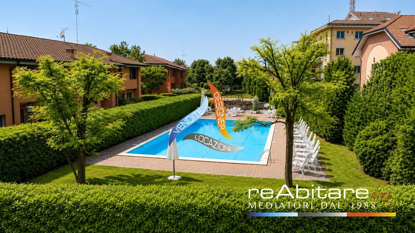 Villa con giardino privato e piscina nella Residenza “Le Garbine”